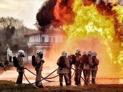 170 Pekerja Pertamina Adu Kemampuan di Rescue & Fire Fighting Combat