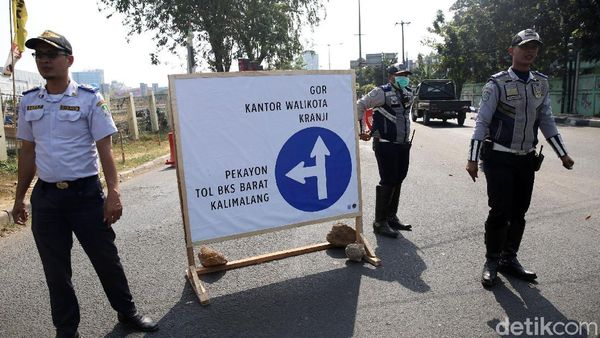 Imbas Proyek Tol Becakayu, Simpang BCP Bekasi Ditutup