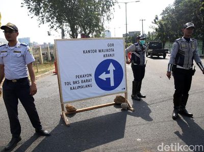 Imbas Proyek Tol Becakayu, Simpang BCP Bekasi Ditutup
