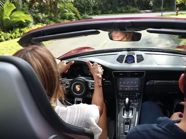 Jennifer Lopez Nyetir Lagi Setelah 25 Tahun