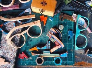 Sulap Papan Skate Jadi Kacamata, Pria Ini Raup Rp 20 Juta/bulan Sulap Papan Skate Jadi Kacamata, Pria Ini Raup Rp 20 Juta/bulan