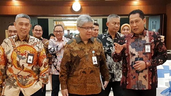 Pemberian Perlindungan Tenaga Kerja Bulog