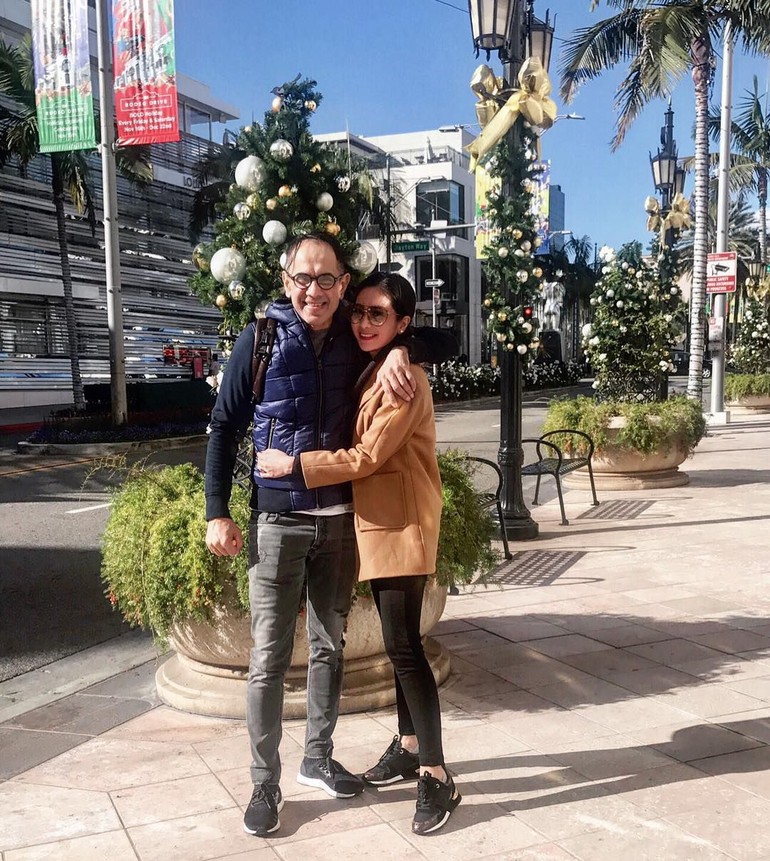 32+ Foto Bunga Zainal Dan Suaminya - Gambar Bunga HD