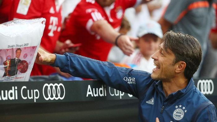 Niko Kovac meminta maaf kepada Pep Guardiola terkait Leroy Sane (REUTERS/Michael Dalder) Niko Kovac meminta maaf kepada Pep Guardiola terkait Leroy Sane (REUTERS/Michael Dalder)