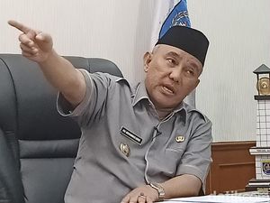 Wali Kota Idris Tunggu Kendaraan untuk Maju di Pilwalkot Depok 2020 Wali Kota Idris Tunggu Kendaraan untuk Maju di Pilwalkot Depok 2020