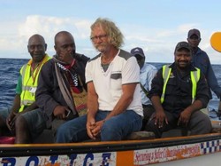 Pria Asal Brisbane Australia Ditemukan Setelah 3 Hari Terapung di Laut