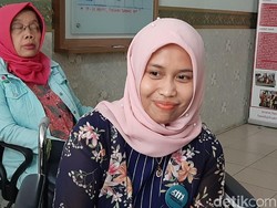 Cerita drg Romi Saat Suami Cor Jalan ke Puskesmas Agar Mudah Pakai Kursi Roda