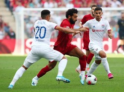 Masuk di babak kedua, Liverpool melakukan pergantian sejumlah pemain termasuk Salah dan Alisson. Sementara, Firmino, Shaqiri, dan Keita sudah diganti sejak menit ke-30.