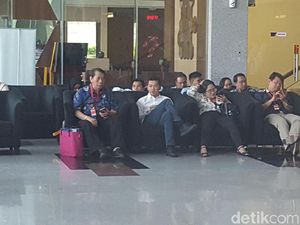 Eks Pebulutangkis Taufik Hidayat Diperiksa KPK Eks Pebulutangkis Taufik Hidayat Diperiksa KPK