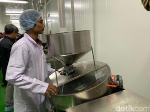 Melihat Industri Cangkang Kapsul dari Rumput Laut Milik Unair