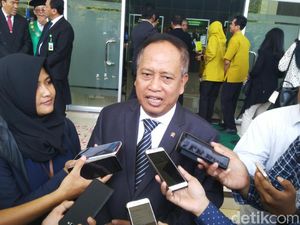 Manokwari Rusuh, Menristek Minta Mahasiswa Tetap Kondusif dan Balik ke Kampus Manokwari Rusuh, Menristek Minta Mahasiswa Tetap Kondusif dan Balik ke Kampus