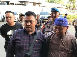 Lemas Usai Diperiksa, Abah Grandong Pemakan Kucing Dibawa ke RS Polri