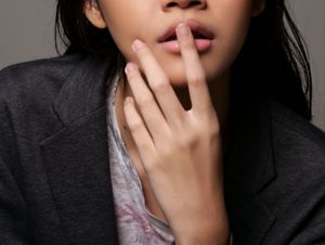 Memikirkan mu yang tak memikirkan daku