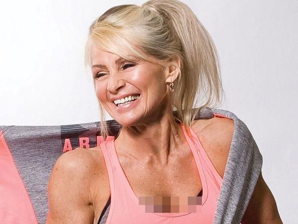 Foto: Ini Lynda, Nenek 61 Tahun yang Punya Tubuh Berotot dan Perut Sixpack