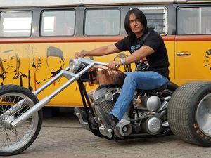 Agung Santoso yang Selalu Semangat Balik Jadi Agung Hercules Agung Santoso yang Selalu Semangat Balik Jadi Agung Hercules