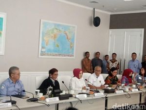 Susi ke Pertamina soal Tumpahan Minyak: Dikejar Terus! Susi ke Pertamina soal Tumpahan Minyak: Dikejar Terus!