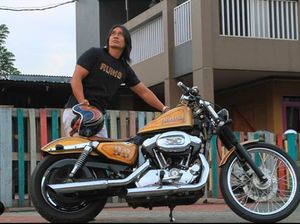 Kenang Agung Hercules yang Hobi Naik Moge Kenang Agung Hercules yang Hobi Naik Moge