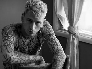 Hormati Idul Adha, Machine Gun Kelly Ubah Jadwal Konser di Indonesia