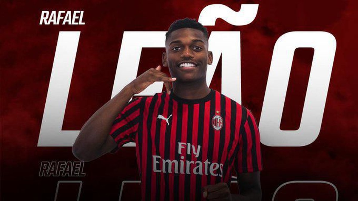 Rafael Leao jadi pemain anyar AC Milan. (Foto: Twitter @acmilan)