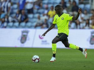 Pepe Mendekat, Arsenal Kini Buru Target Lainnya