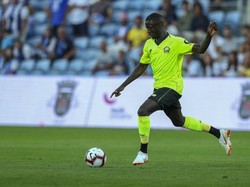 Pepe Mendekat, Arsenal Kini Buru Target Lainnya