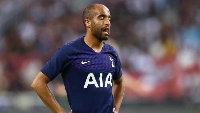 SINGAPORE, SINGAPORE - JULY 21: Lucas Moura of Tottenham Hotspur shows dejection during the International Champions Cup match between Juventus and Tottenham Hotspur at the Singapore National Stadium on July 21, 2019 in Singapore. (Photo by Pakawich Damrongkiattisak/Getty Images)