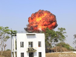 Sambangi Tempat Latihan Tempur, Menhan Bicara Ancaman Teroris