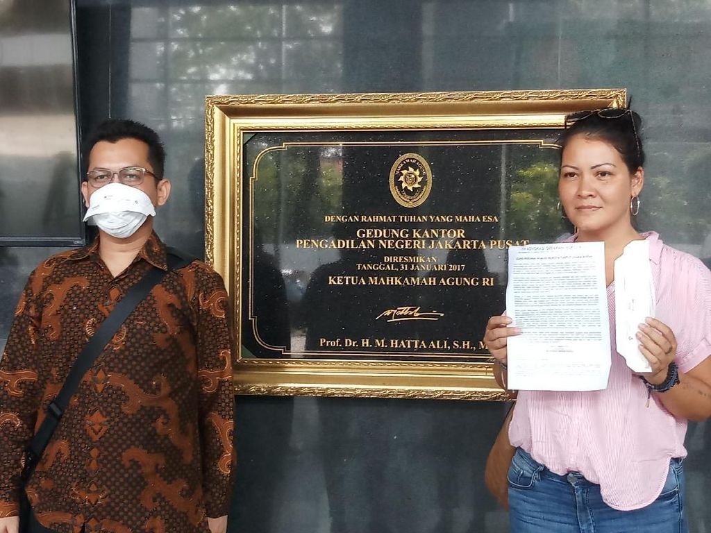 Gugat Polusi Udara DKI, Melanie Subono: Bukan untuk Serang Gubernur