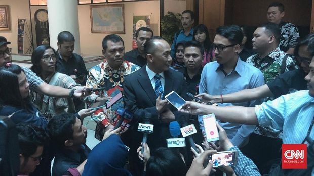 Polisi Tak Usut @HendraIm, Dukcapil Laporkan Jual Beli Data