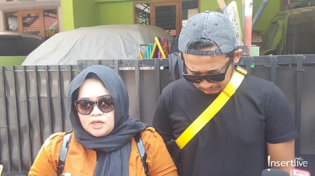 Isa Bajaj dan Sinyorita