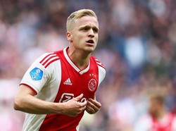 Pemain-pemain MU Sambut Wacana Kedatangan Donny van de Beek