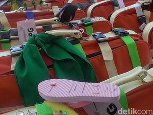 Dari Gayung Hingga Hello Kitty Jadi Penanda Unik Koper Jemaah Haji