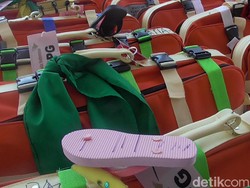 Dari Gayung Hingga Hello Kitty Jadi Penanda Unik Koper Jemaah Haji