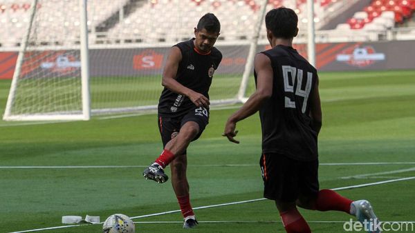 Berburu Kemenangan, Persija Panaskan Mesin