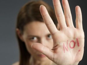 Viral Siswi SMP di NTT Dibully-Ditampar Gegara Jalan dengan Teman