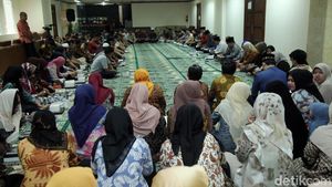 Nono Sampono Doa Bersama Karyawan DPD RI