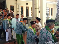 20 Calhaj Lamongan Gagal Berangkat Karena Sakit dan Meninggal