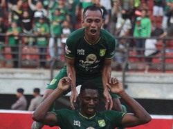 Hasil Liga 1: Irfan Jaya Menangkan Persebaya atas Persipura