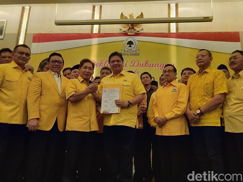 32 DPD II Golkar Jateng Deklarasi Dukung Airlangga, 3 Absen 32 DPD II Golkar Jateng Deklarasi Dukung Airlangga, 3 Absen