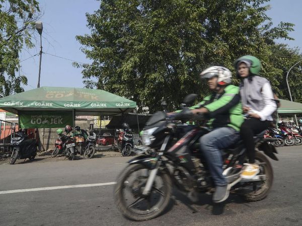 Tahu Nggak, Ada Shelter Ojek Online Lho di Bekasi