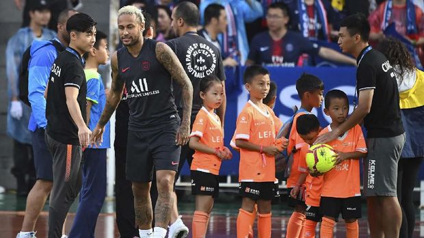 Neymar Jago, tetapi Tak Patut Dicontoh