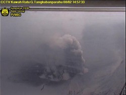 Jumat Sore Ini Gunung Tangkuban Perahu 8 Kali Erupsi