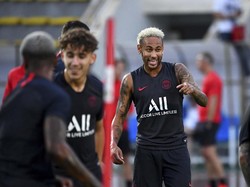 Fans Mencaci Maki Neymar, PSG yang Kena Sanksinya