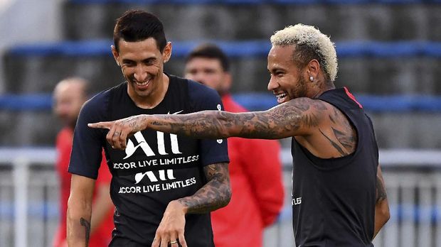 Neymar berhasrat kembali bermain untuk Barcelona.