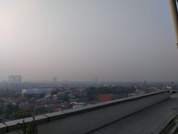Data AirVisual Sabtu Pagi: Udara Jakarta Terburuk di Dunia