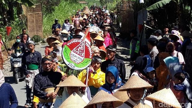 Awali Panen Raya, Warga Lereng Merbabu Gelar Tungguk Tembakau