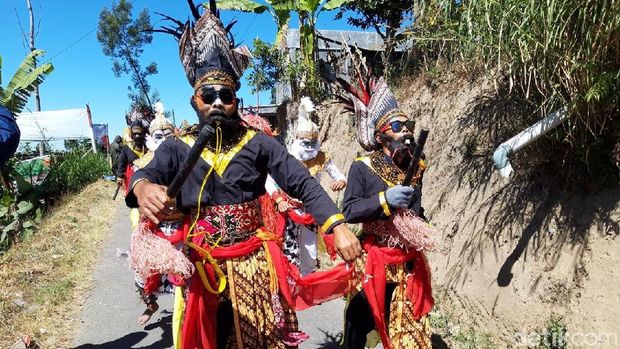 Awali Panen Raya, Warga Lereng Merbabu Gelar Tungguk Tembakau