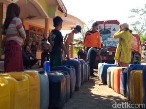 Empat Bulan Kekeringan, Warga di Probolinggo Baru Dapat Pasokan Air Bersih