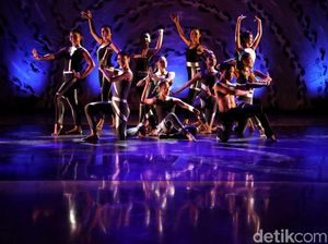Terpesona Keindahan Pentas Tari Namarina Youth Dance