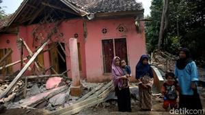 BPBD: 15 Kecamatan di Pandeglang Terdampak Gempa Banten